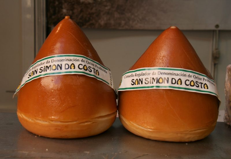Queso San Simón da Costa Queso San Simón da Costa