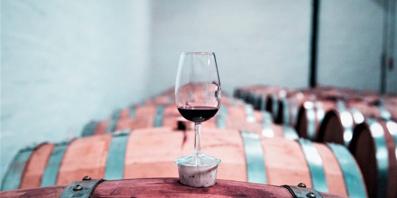 Vino tinto con crianza Vino tinto con crianza